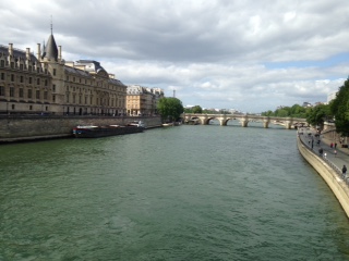 SEINE RIVER ACROSS FROM NOTRE DAME