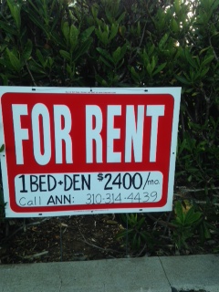 FOR RENT SIGN AT 2507 3RD